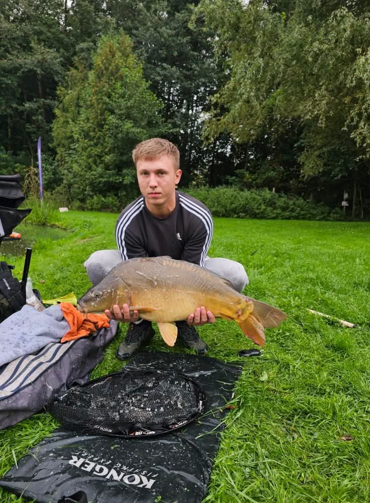 Sezon 2025 WhatsApp 81